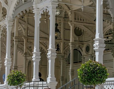 Colonnade architecture, Karlovy Vary