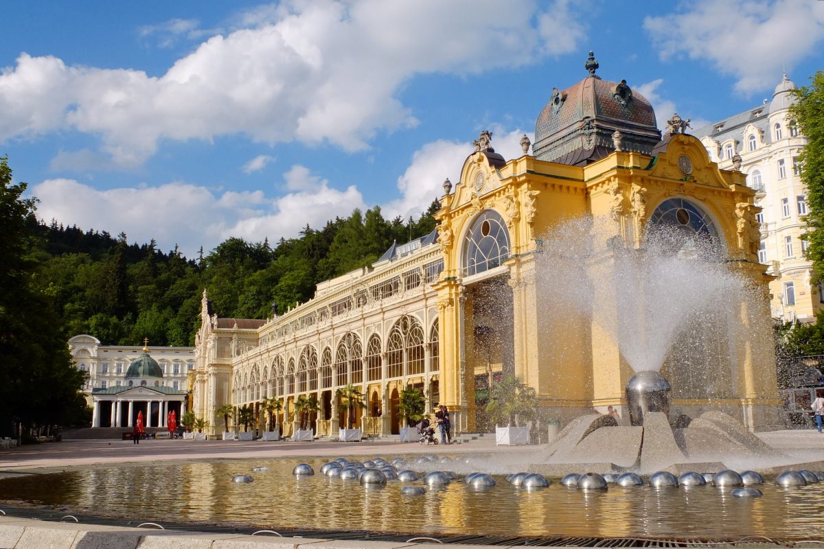 Fountain, Marianske Lazne, Bus Rental Czech